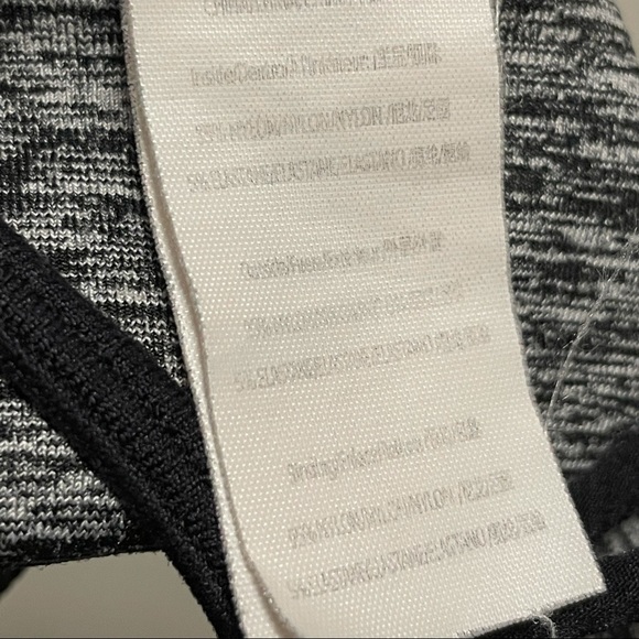 Women's DKNY Sport Seamless Strappy Low-Impact Sports Bra Grey Black Sz Large - Picture 8 of 8